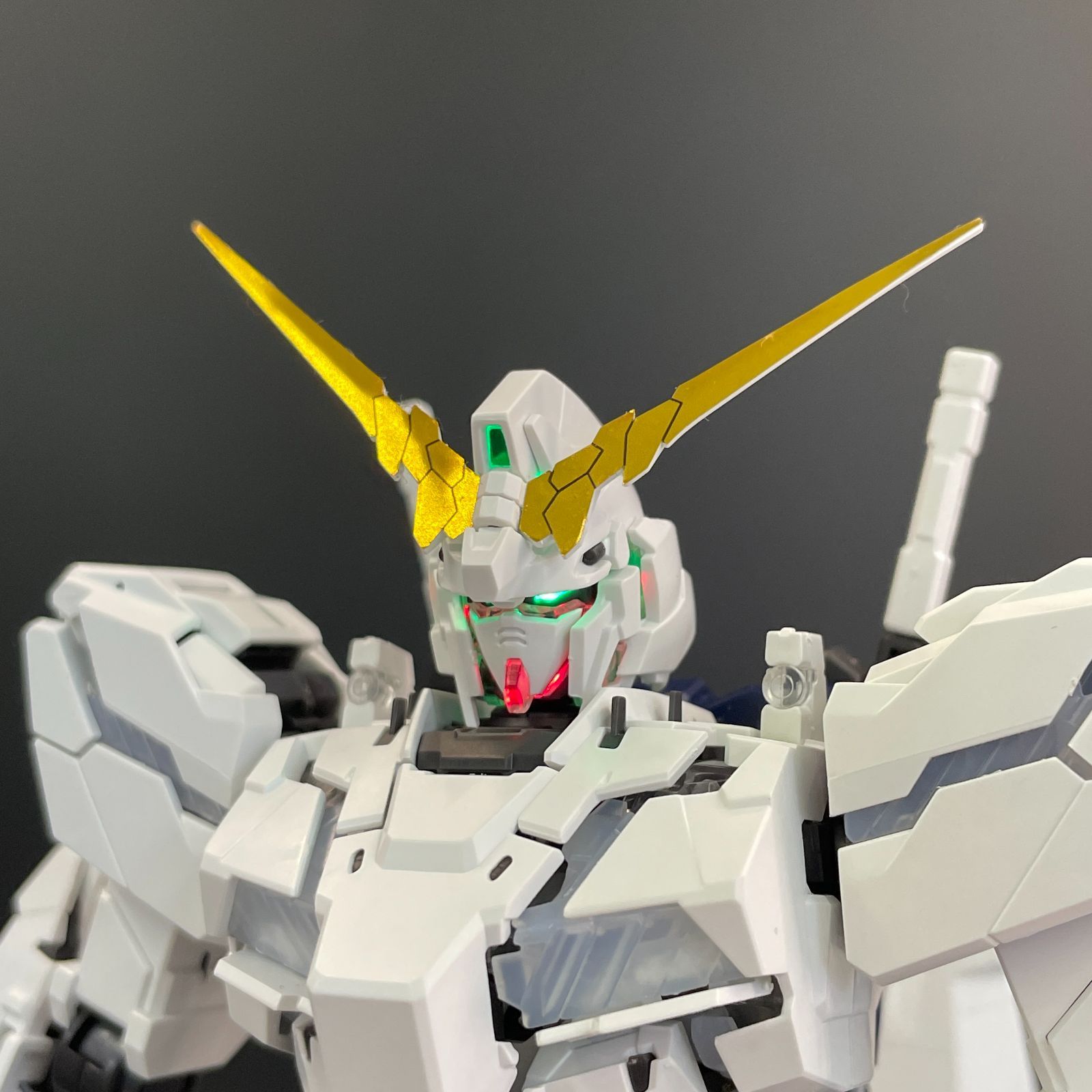ガンプラ【ジャンク品/発光不良、多少キズ】 MGEX 1/100 ユニコーン