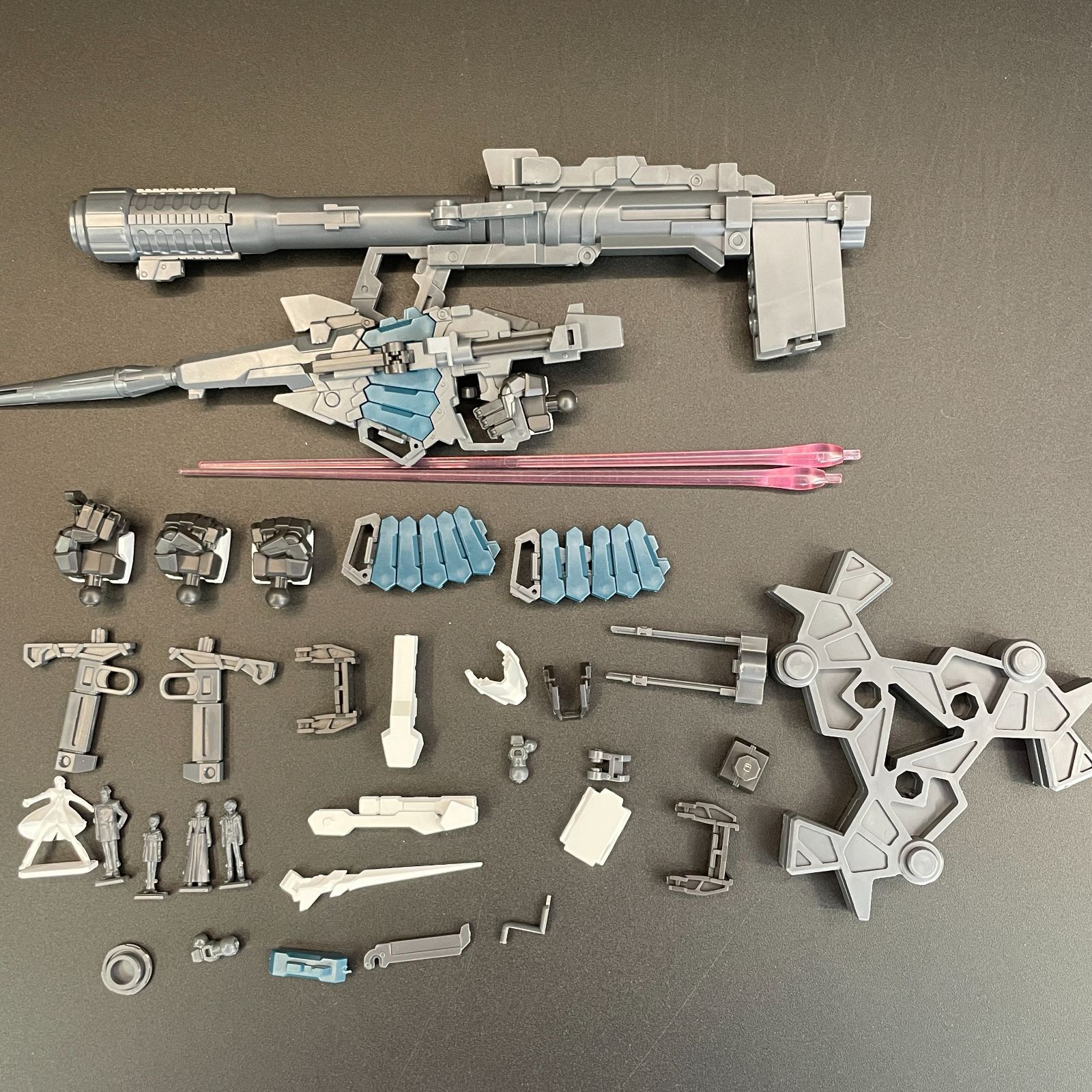 ジャンク品/発光不良、多少キズ】 MGEX 1/100 ユニコーンガンダム Ver