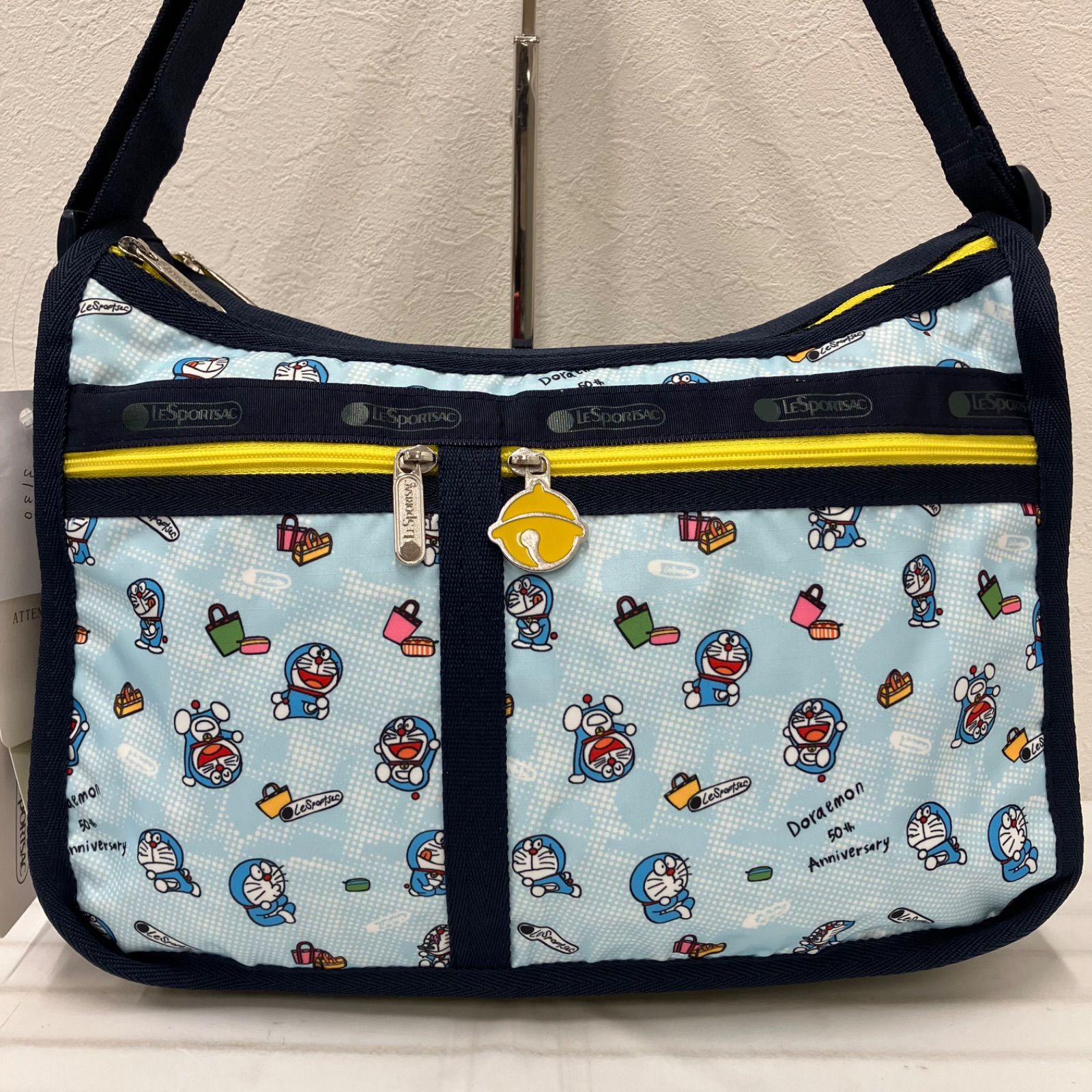 【専用】【新品】レスポートサック ドラえもん ショルダーバッグ ポーチ付き 新品 レスポートサック ドラえもん ショルダーバッグ ポーチ付 マンガ