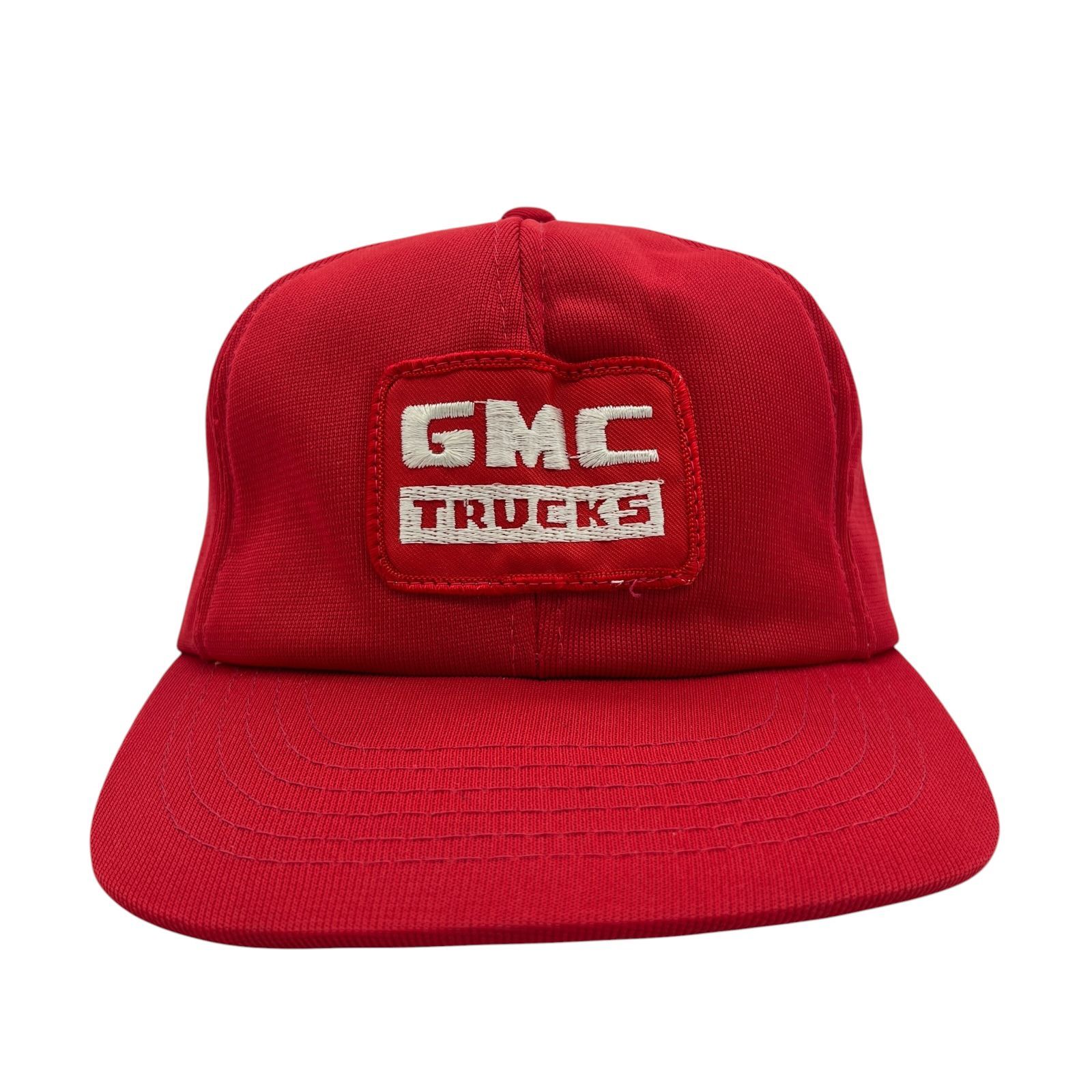 【キャップ/帽子】90s GMC TRUCKS (ジーエムシー トラックス) ワッペン ビンテージ トラッカーキャップ 刺繍 ホワイト 白 レッド 赤