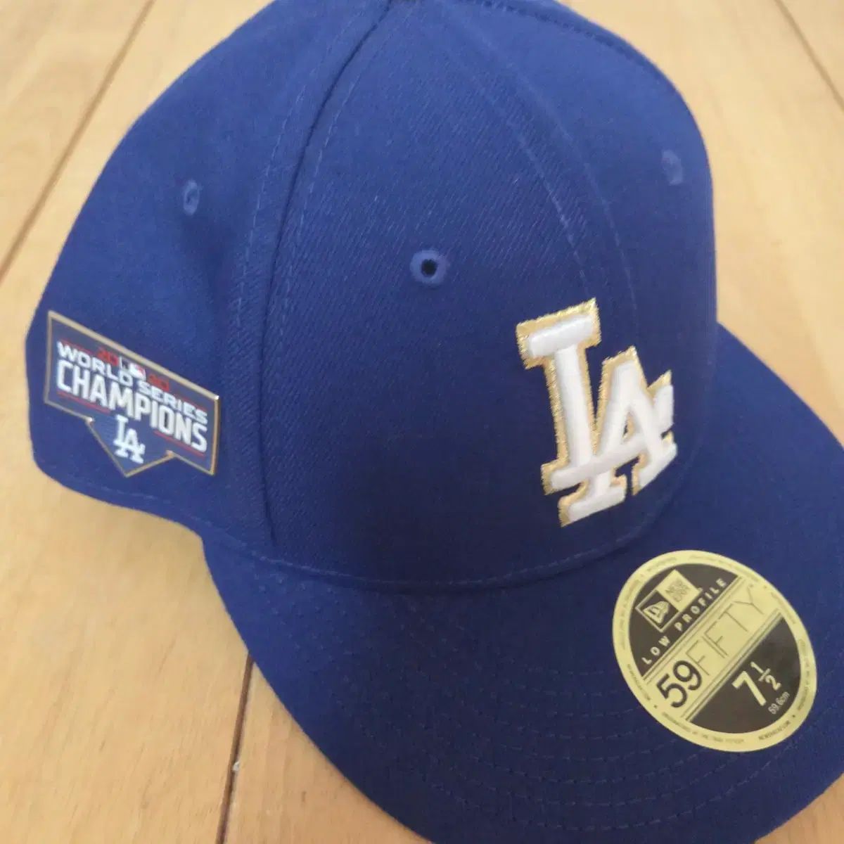 新品 NEW ERA LAドジャース WORLD SERIES Champion ウール帽子 アセンティック ロープロファイル ベースボールキャップ