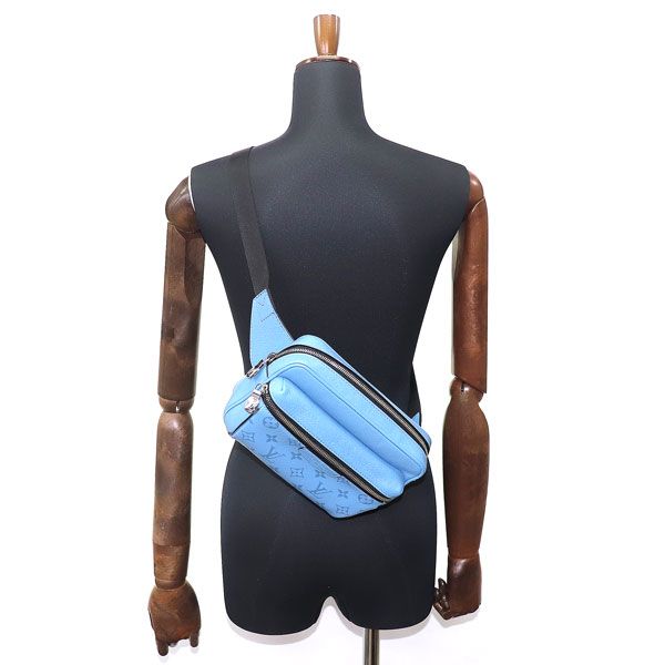 【美品】ルイヴィトン【LOUIS VUITTON】M30748 バムバッグ アウトドア モノグラム タイガラマ ブルー クロスボディ ショルダーバッグ 斜め掛け スリング メンズ LV OUTDOOR BUMBAG TAIGARAMA 【Aランク】【中古】 ルイヴィトン M30748 バムバッグ アウトドア モノグラム タイガラマ