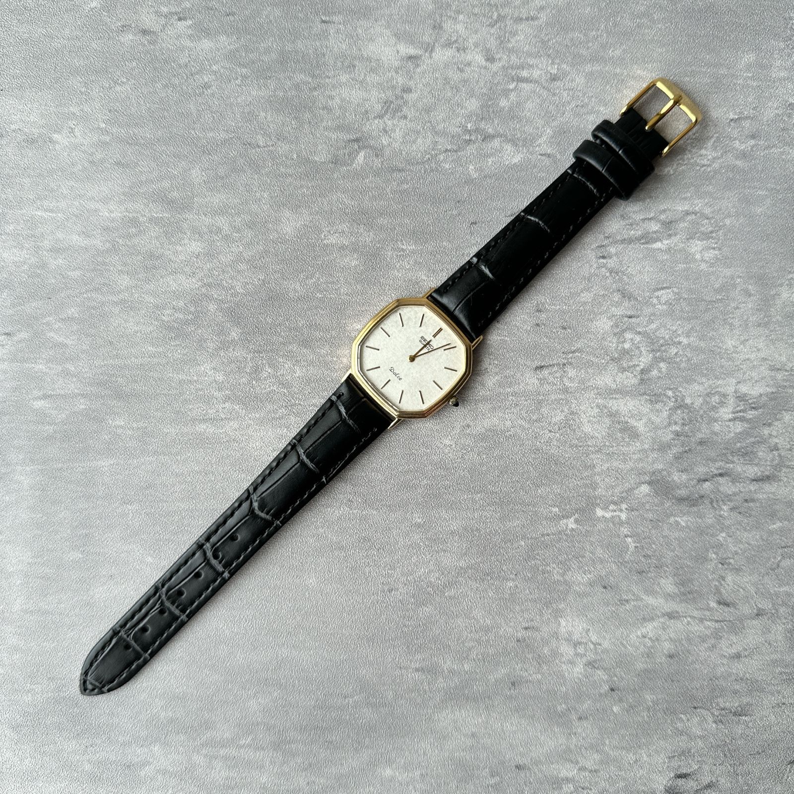 SEIKO DOLCE セイコードルチェ 10K 八角形 アイボリー文字盤 薄型 ヴィンテージ腕時計 セイコー ドルチェ ゴールドケース 上品 クラシック ドレスウォッチ メンズ レディース ユニセックス レザーベルト クォーツ