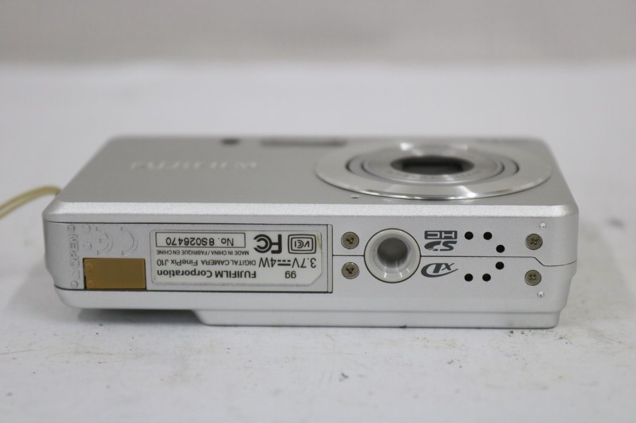 【返品保証】 【元箱付き】フジフィルム FINEPIX J10 バッテリー チャージャー付き コンパクトデジタルカメラ e11443 【返品保証】 【元箱付き】フジフィルム FINEPIX J10 バッテリー チャージャー付き コンパクトデジタルカメラ e11443