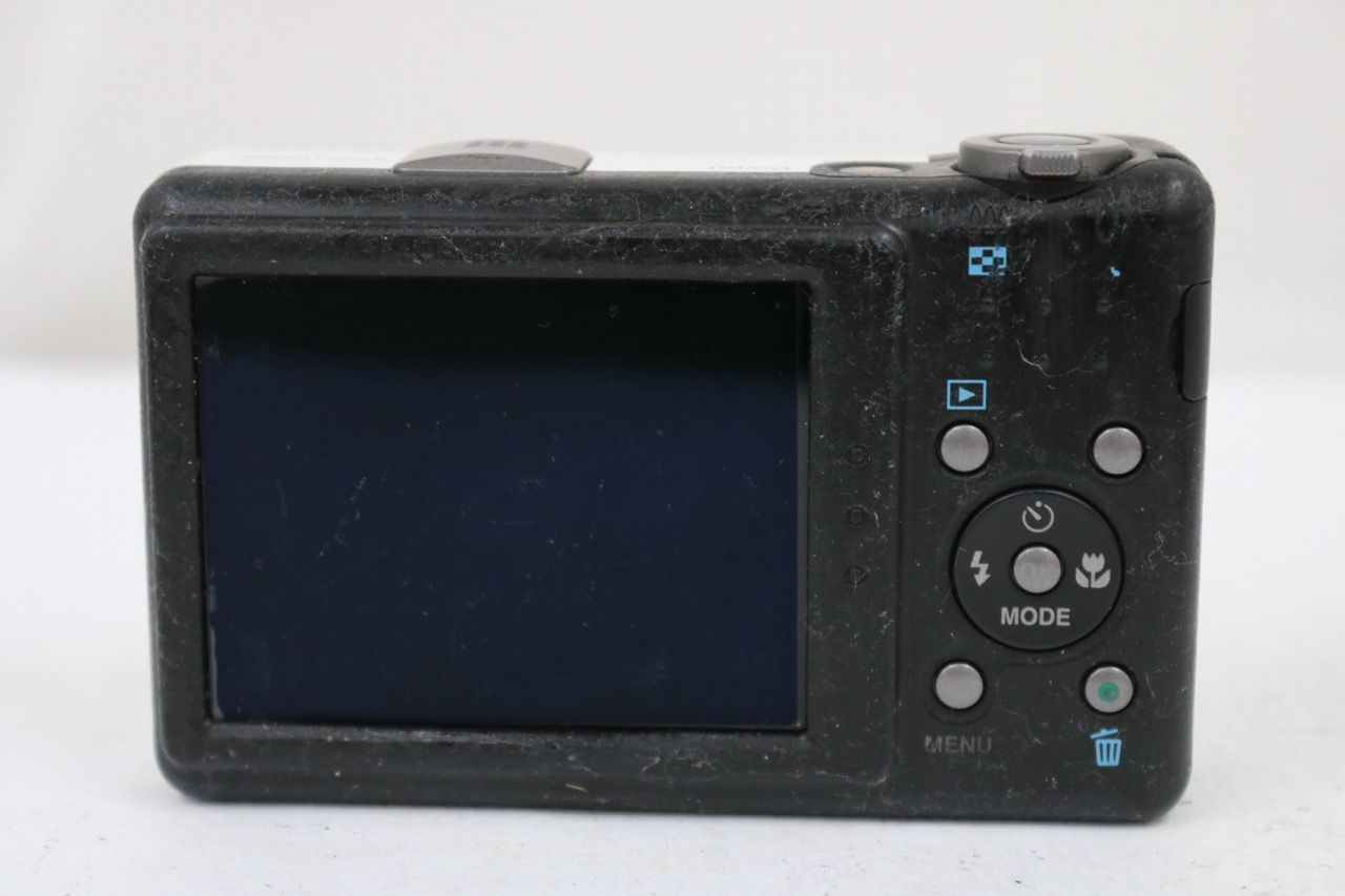 【返品保証】 ペンタックス Pentax Optio RZ10 ホワイト バッテリー付き コンパクトデジタルカメラ e11456