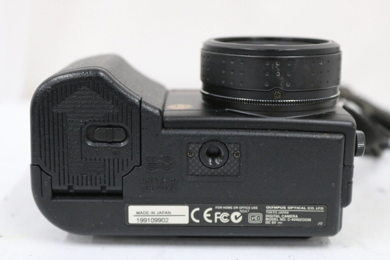 【返品保証】 【便利な単三電池で使用可】オリンパス Olympus CAMEDIA C-4040ZOOM ブラック e11449 【返品保証】 【便利な単三電池で使用可】オリンパス Olympus CAMEDIA C-4040ZOOM ブラック e11449