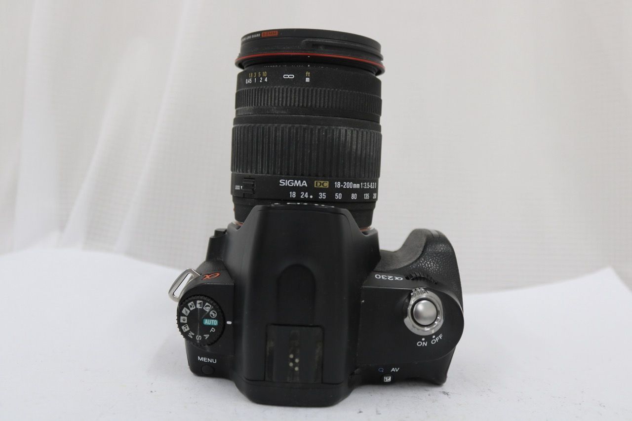 【返品保証】 ソニー Sony a DSLR-A230 Sigma 18-200mm F3.5-6.3 DC 付属品多数 デジタル一眼 e11442