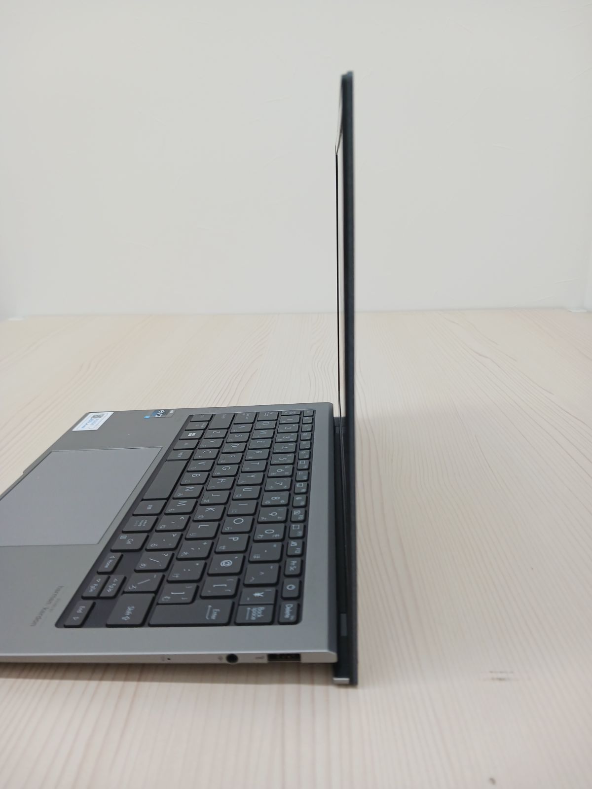 【展示商品】 ASUS エイスース ノートパソコン Zenbook S [ 13.3型 / Win11 Home / Core i7 / メモリ16GB / SSD512GB / Office ] バサルトグレー UX5304VA-NQI7WS