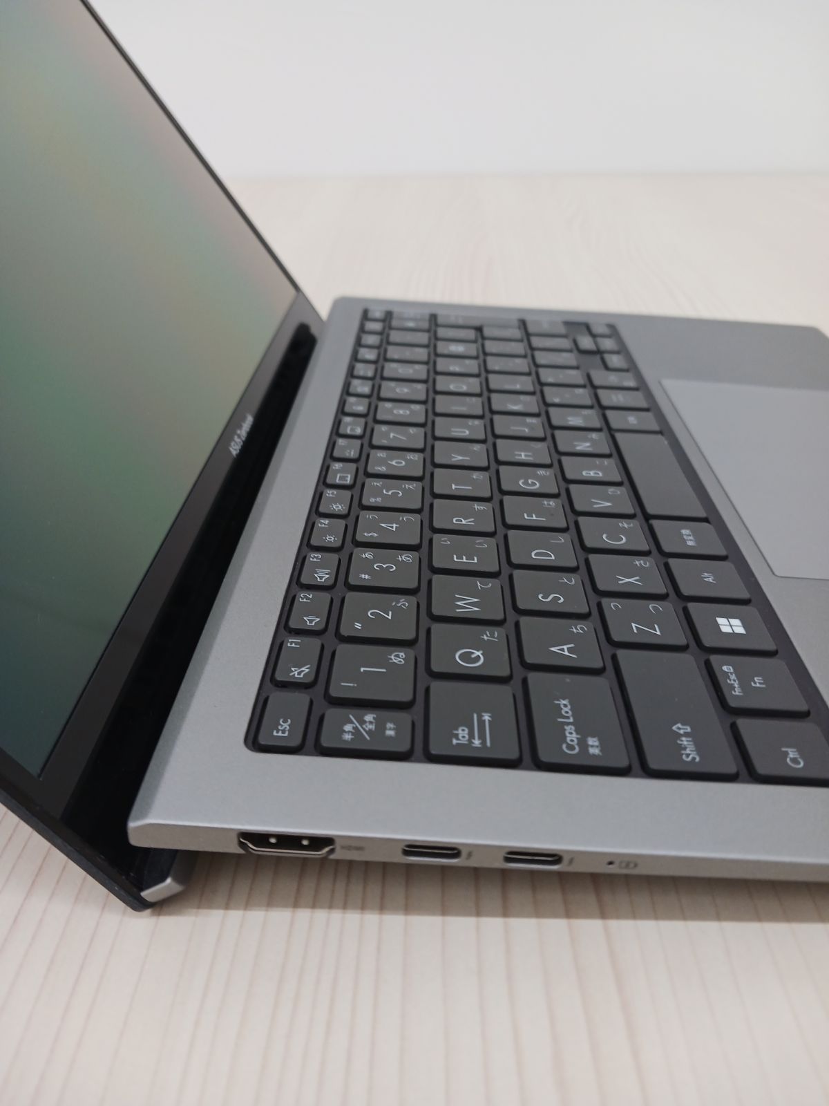 【展示商品】 ASUS エイスース ノートパソコン Zenbook S [ 13.3型 / Win11 Home / Core i7 / メモリ16GB / SSD512GB / Office ] バサルトグレー UX5304VA-NQI7WS