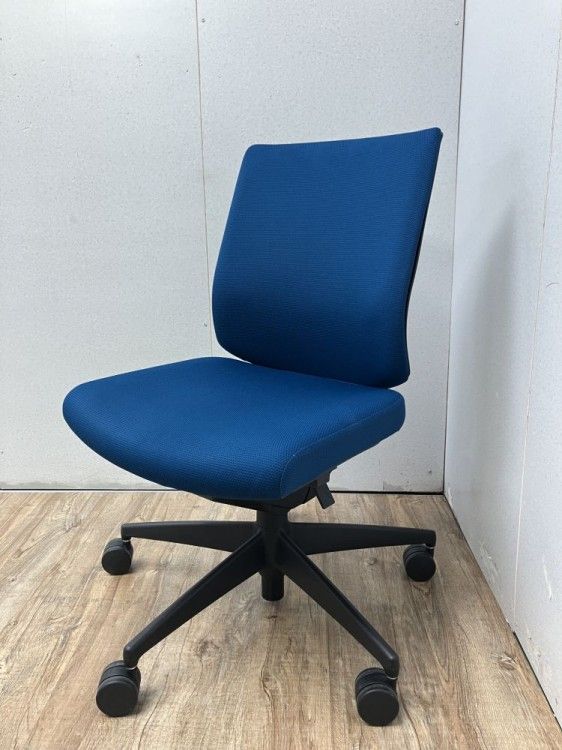 【中古品】コクヨ ウィザード2チェア CRS-1820F6 ブルー