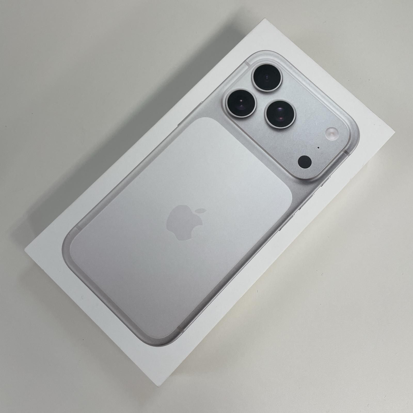 docomo iPhone 17 Pro 512GB シルバー