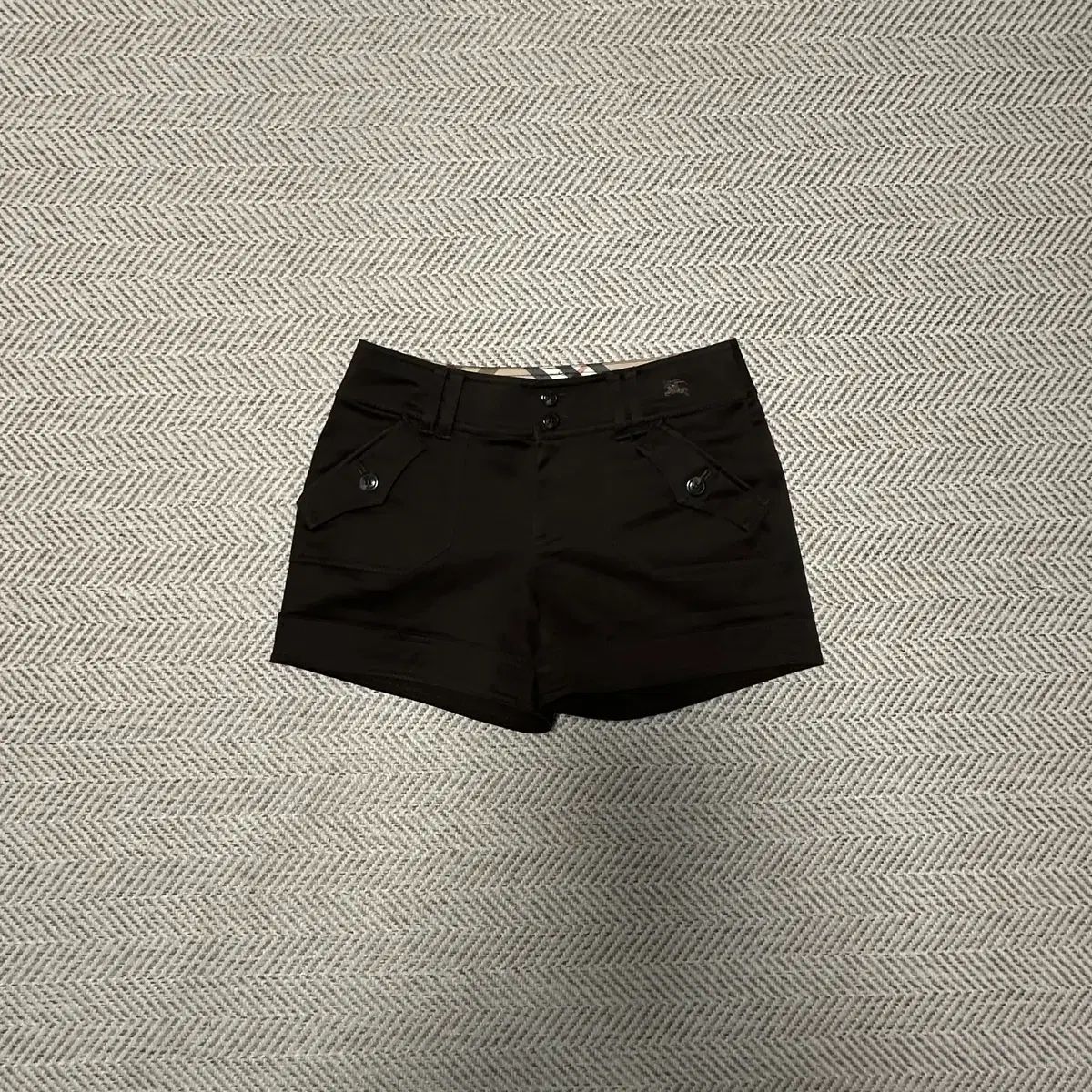 BURBERRY ブルーレーベル ショートパンツ