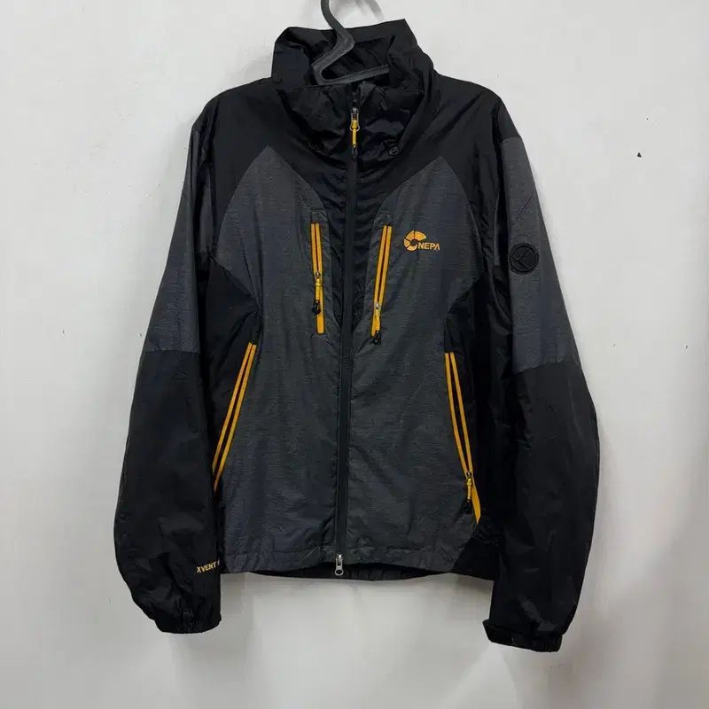 正規品/100(L) ネパ ウィンドブレーカー ジャケット CC