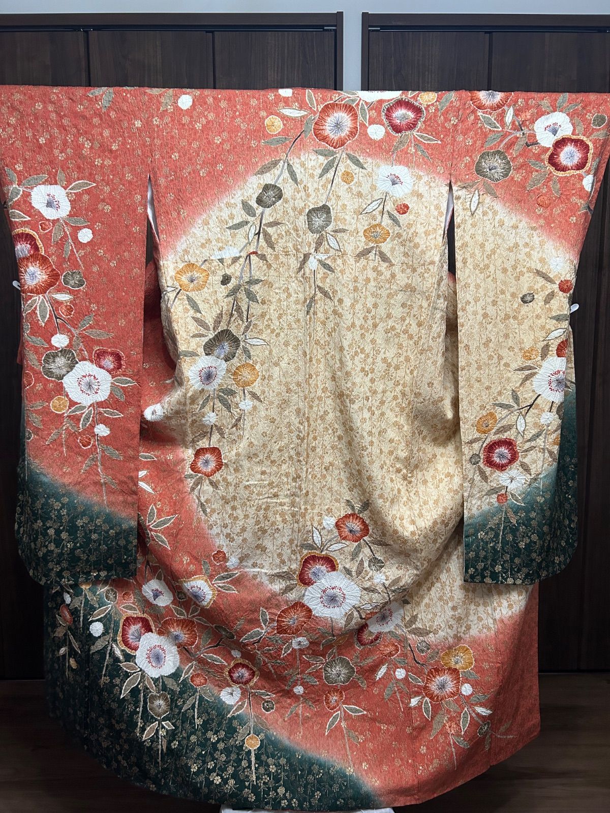 振袖 豪華 辻が花 絞り 金彩 金通し ふくれ織 茜色 正絹 逸品 中古品 着物 管理番号 KKVCH21