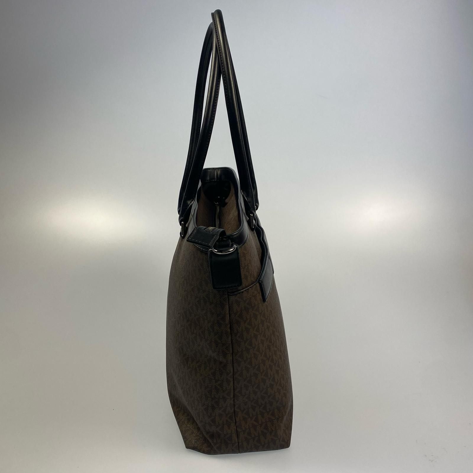 【姫路東店】 中古 Michael Kors | マイケルコース その他バッグ COOPER 37H0LCOT3B 2022A/W 【124】 【姫路東店】 中古 Michael Kors | マイケルコース その他バッグ COOPER 37H0LCOT3B 2022A/W 【124】