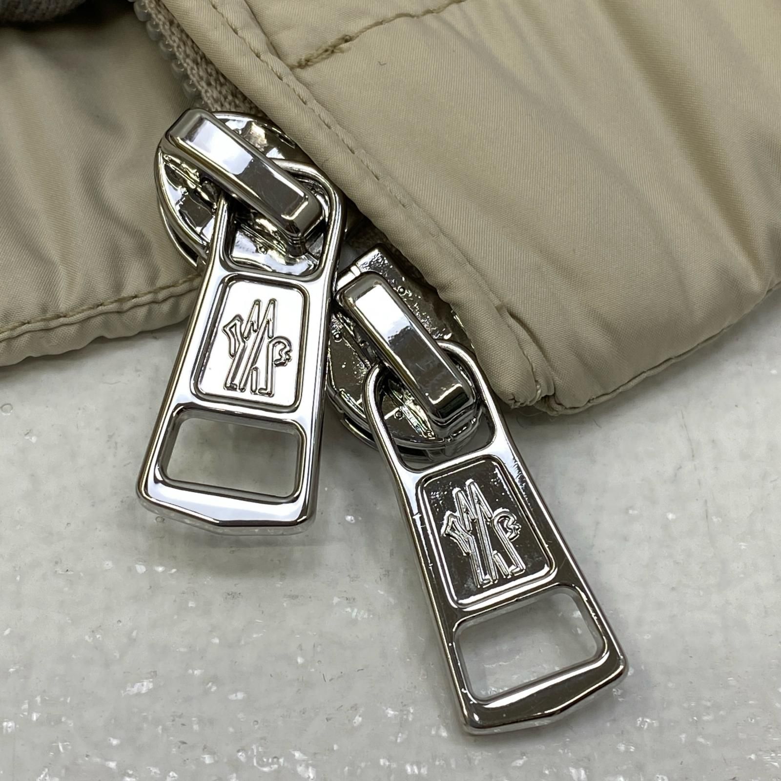【加古川店】 中古 MONCLER | モンクレール ナイロンジャケット MEIDASSA K10911A00193 国内正規品 ベージュ サイズ:1 【108】 【加古川店】 中古 MONCLER | モンクレール ナイロンジャケット MEIDASSA K10911A00193 国内正規品 ベージュ サイズ:1 【108】