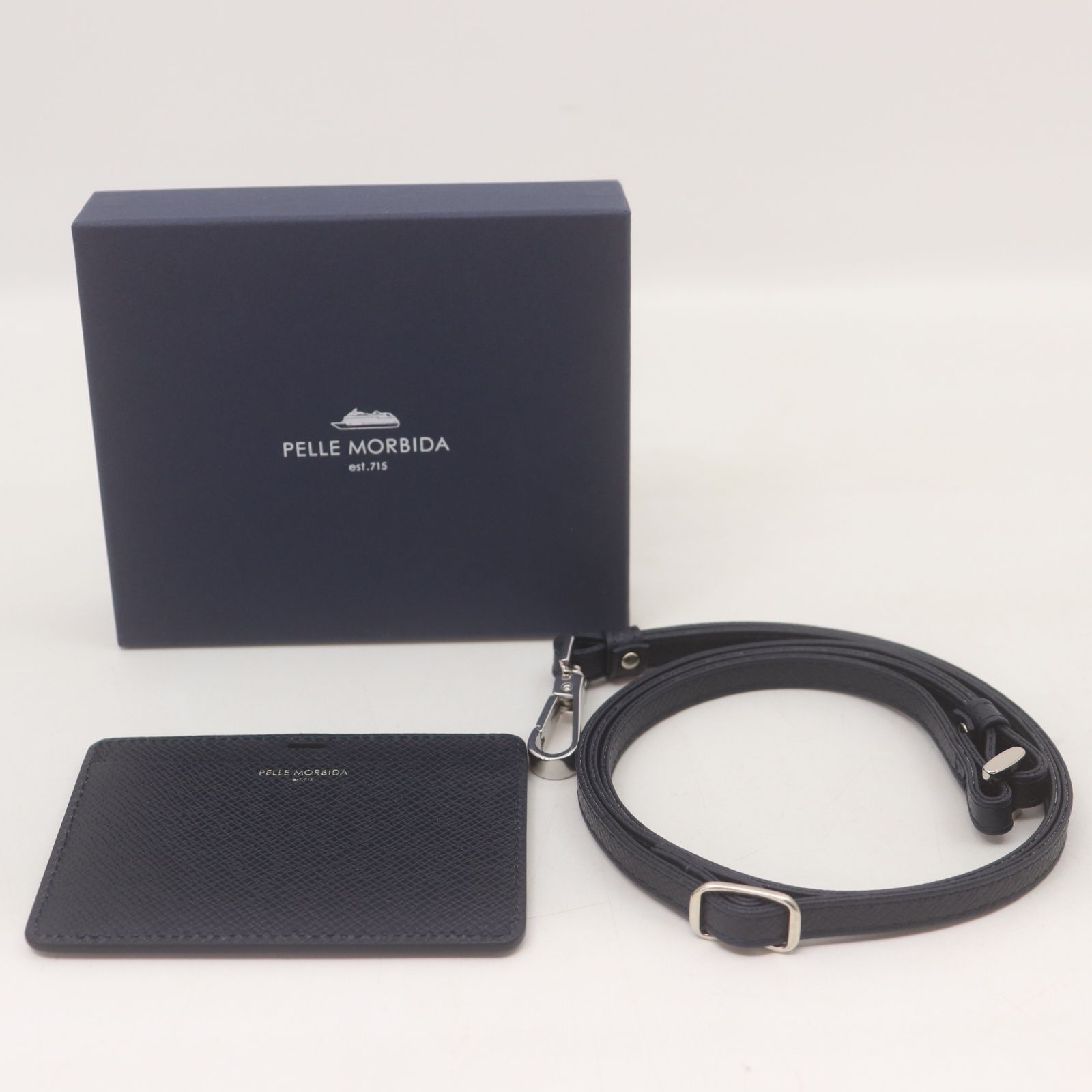 IT8D3Z9SWS9I 未使用 保管品 PELLE MORBIDA ペッレモルビダ Barca バルカ IDケース BA312 ネイビー 社員証入れ