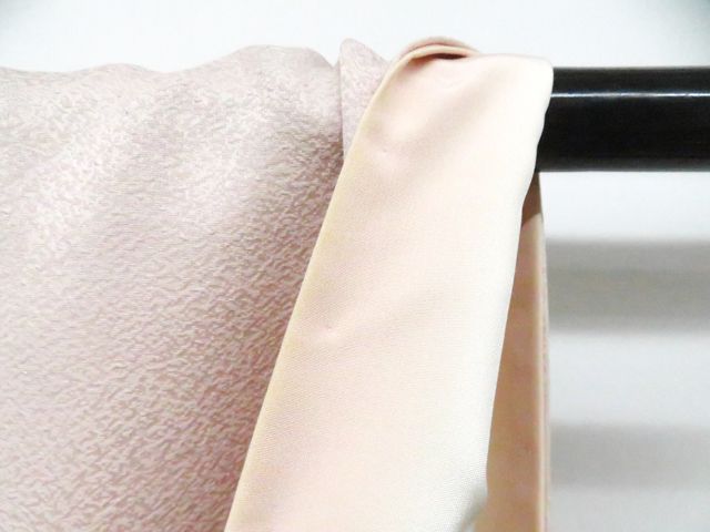 【一輝堂】付下げ 縫い撚 スワトウ刺繍正絹 着物 身丈約162.5cm 裄丈約63cm 26z04-2291