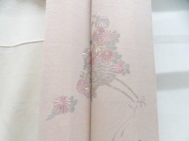 【一輝堂】付下げ 縫い撚 スワトウ刺繍正絹 着物 身丈約162.5cm 裄丈約63cm 26z04-2291