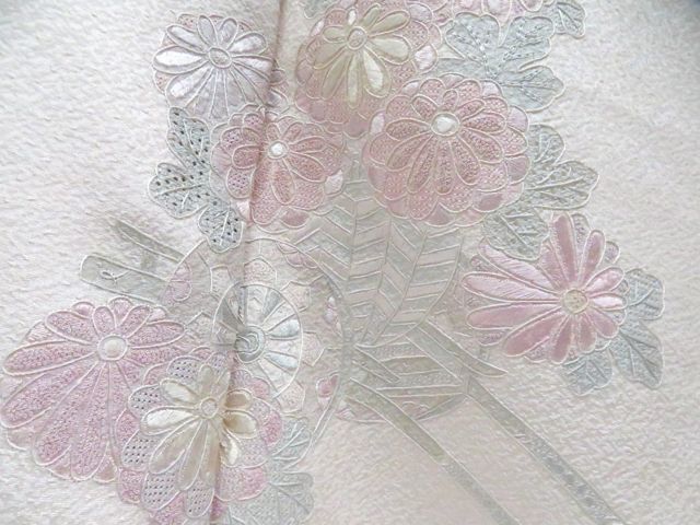 【一輝堂】付下げ 縫い撚 スワトウ刺繍正絹 着物 身丈約162.5cm 裄丈約63cm 26z04-2291