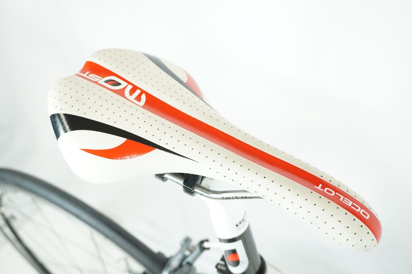 PINARELLO 「ピナレロ」 FP QUATTRO 2011年モデル カスタム ロードバイク / バイチャリ宇都宮店 PINARELLO 「ピナレロ」 FP QUATTRO 2011年モデル カスタム ロードバイク / バイチャリ宇都宮店