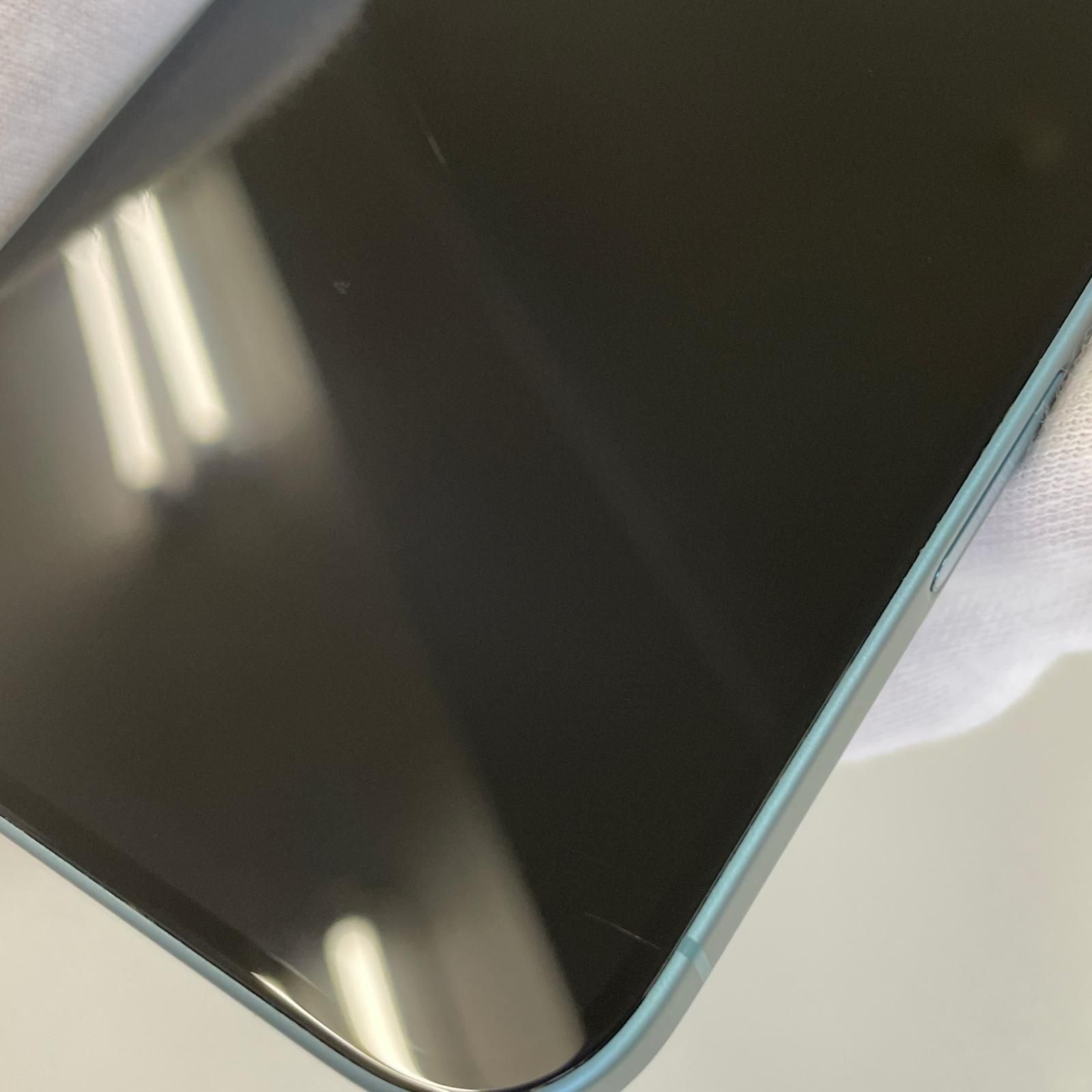 au iPhone 16 128GB ティール