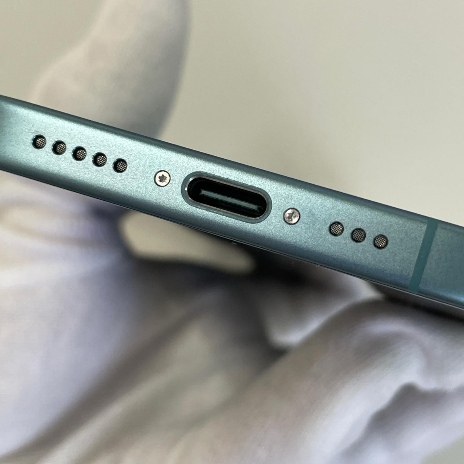 au iPhone 16 128GB ティール