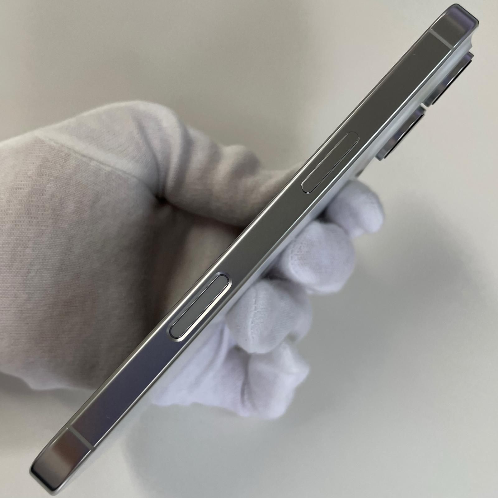 SIMフリー iPhone 16 Pro 256GB ホワイトチタニウム