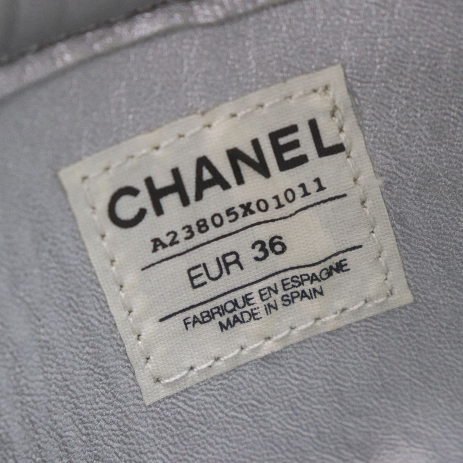 IT8ID6XJNOW0 CHANEL シャネル バイカーブーツ バイクブーツ ライディングブーツ オートバイブーツ ブラック 黒 レザー CCロゴ レディース サイズ36 IT8ID6XJNOW0 CHANEL シャネル バイカーブーツ バイクブーツ ライディングブーツ オートバイブーツ ブラック 黒 レザー CCロゴ レディース サイズ36