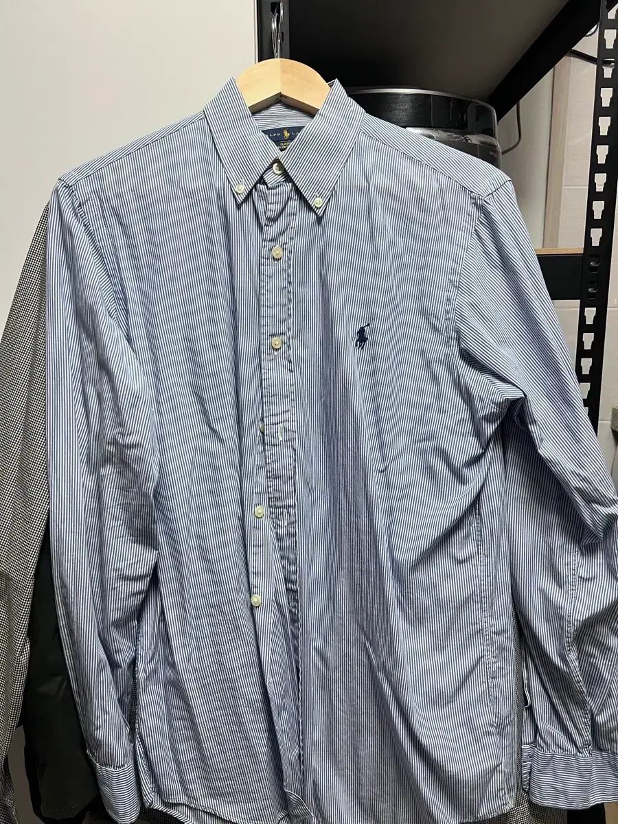 ポロシャツ UNIQLO シャツ 出品 9,846円