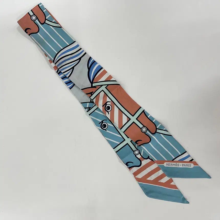 中古エルメス ツイリー スカーフ レディースバンド ブランドスカーフ プレゼント (A퀄中古)