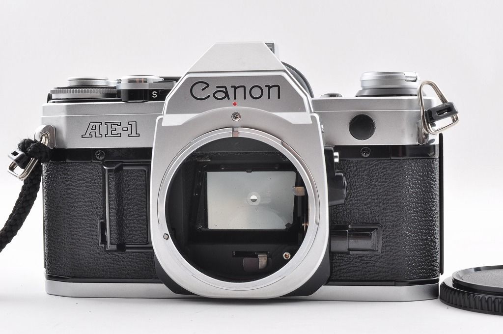 ★動作確認済み★ キヤノン AE-1 ボディ#813 2ヶ月保証付き】 Canon キャノン AE-1 35mm SLR Film Camera Silver