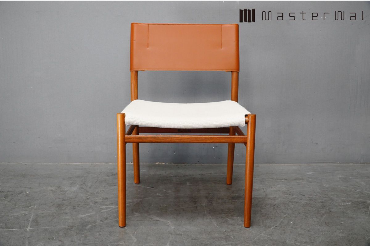 展示美品 Master Wal (マスターウォール) YU UC4(ユー ユー・シー4) ダイニングチェア ウォールナット レザー10.2万020403