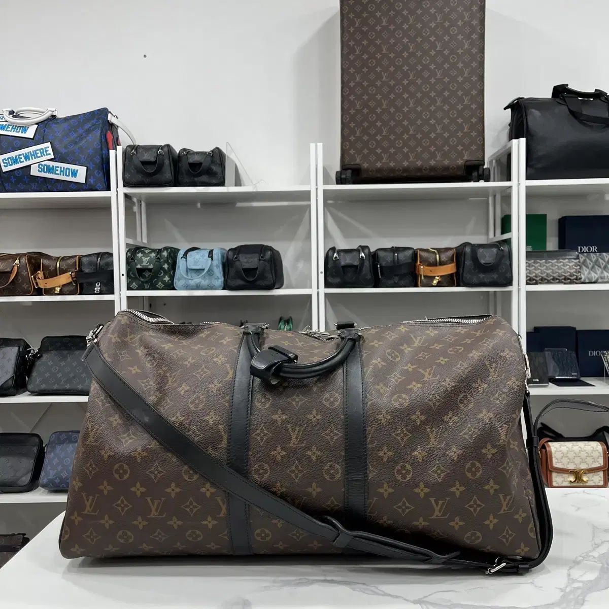 55 Louis Vuitton ルイヴィトン モノグラム マカサー キーポール