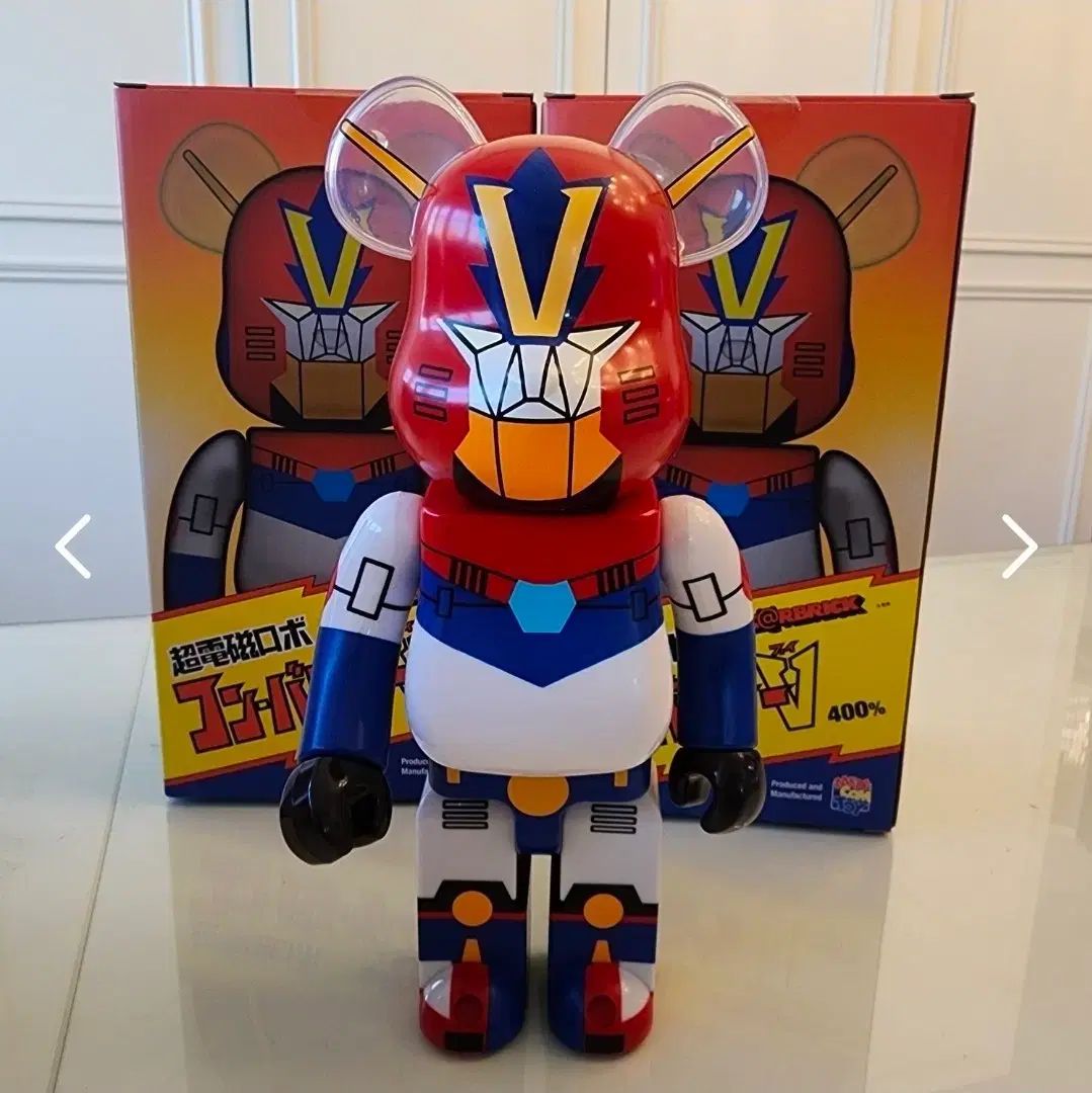 BE@RBRICK(ベアブリック) 콤바트라v 400% 新品
