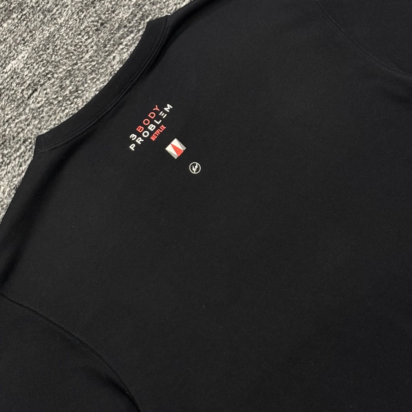 美品 FRAGMENT WEEKEND NETFLIX クルーネックスウェット ブラック M 