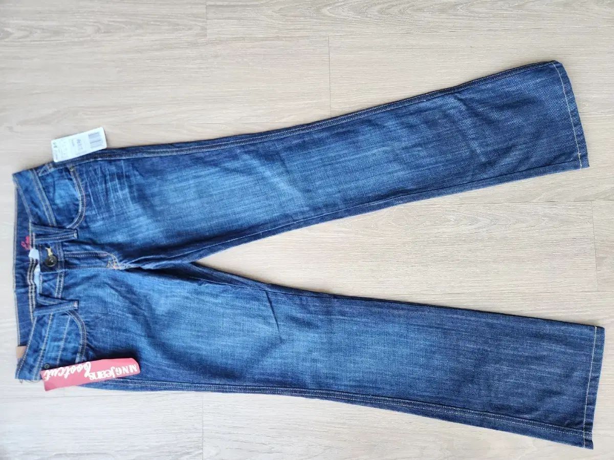 MNG jeans ブーツカット デニム 26サイズ 新品