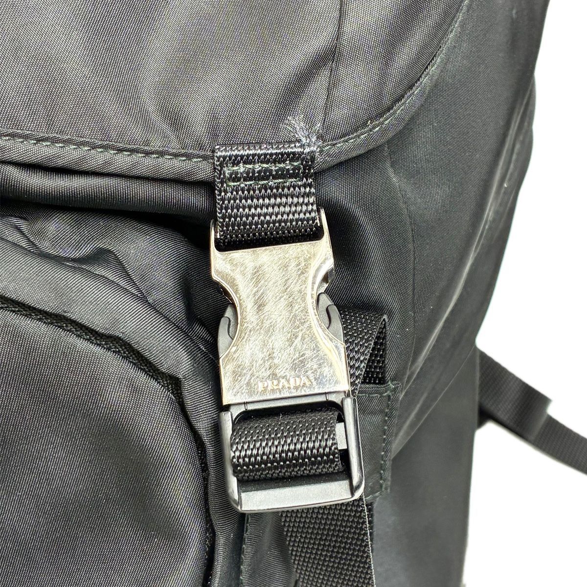 中古】 プラダ ロゴパッチ バックパック 2VZ135 ブラック カラーパッチ