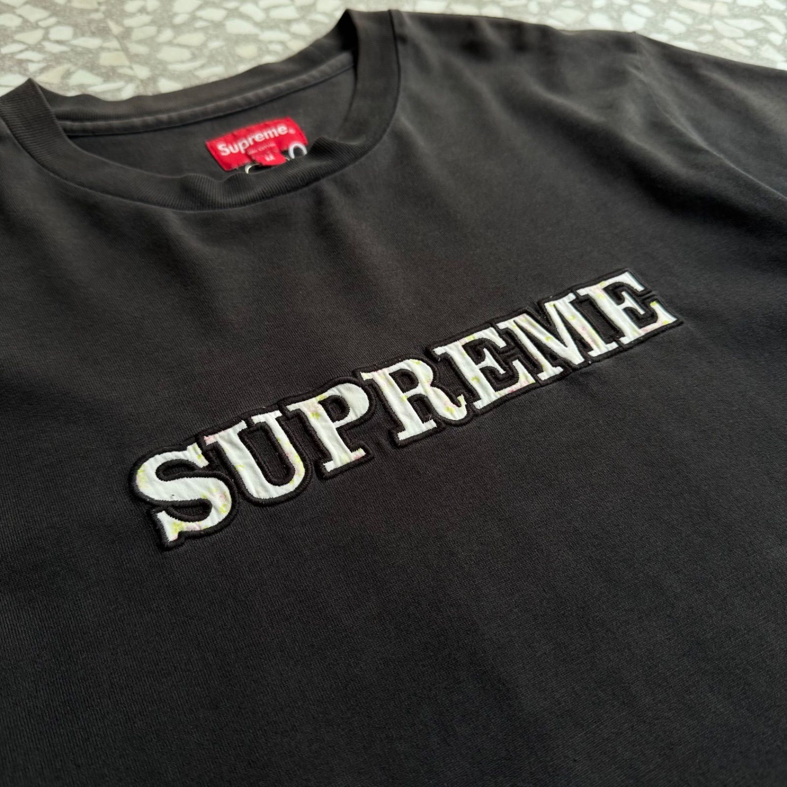 Supreme / logo T-shirt size M シュプリーム　クラシックロゴTシャツ　ビッグ刺繍ロゴ　ストリート　半袖　Mサイズ　西海岸　サンフランシスコ　オールドスクール　ボックスロゴ