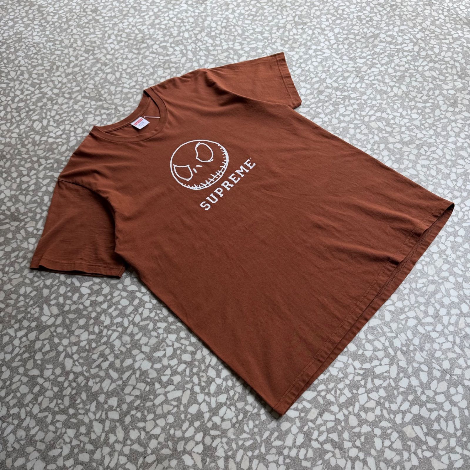 Supreme / 23ss Skeleton Tee size L シュプリーム　半袖Tシャツ　ナイトメア　スカル　ディズニー　ストリート 西海岸　ユニセックス sk8 ブラウン　オーバーサイズ　半袖