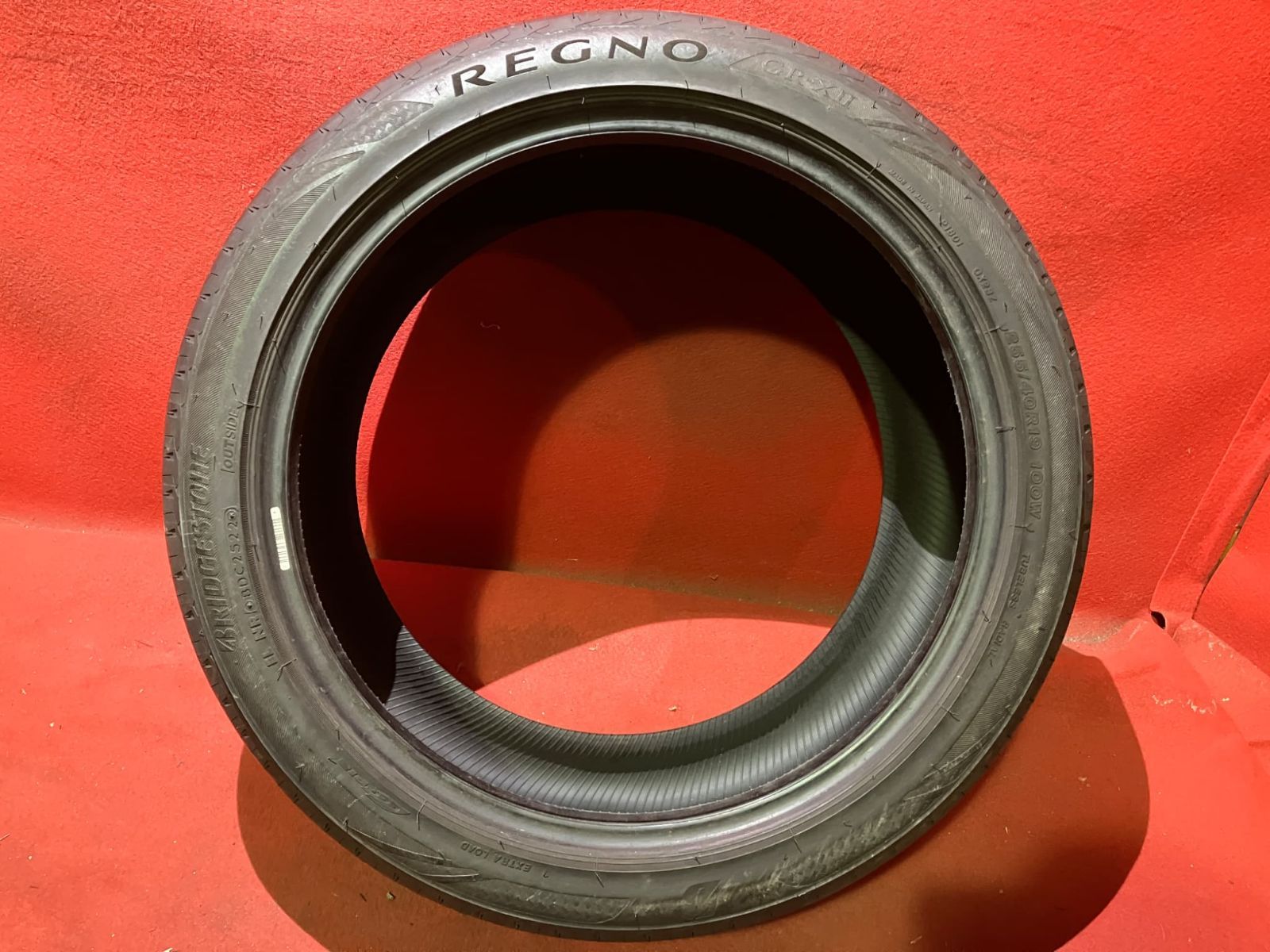 中古サマータイヤ【255/40R19 BRIDGESTONE REGNO GR-XII】 2本SET