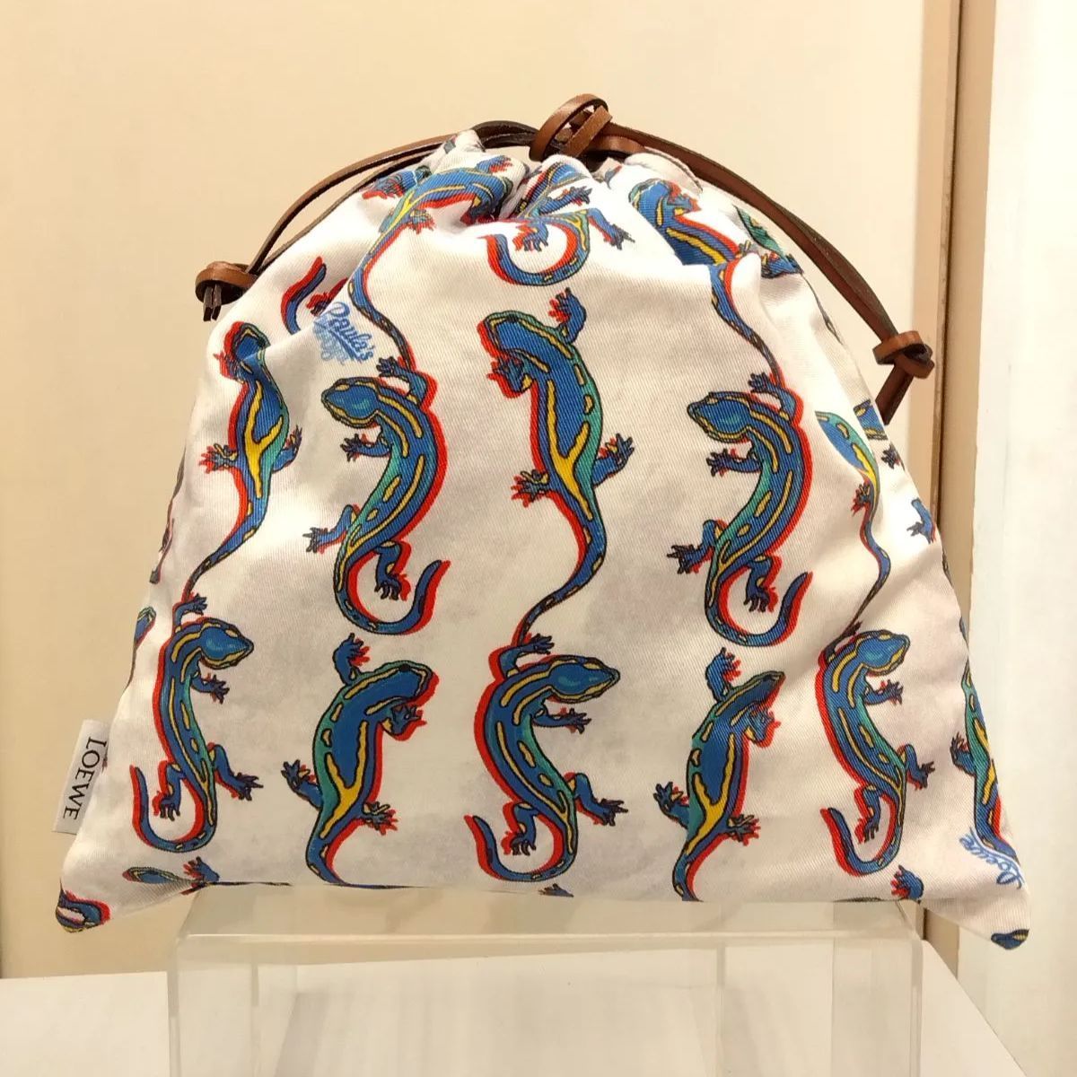 M7 ロエベ パウラズイビザ LOEWE Paula's Ibiza リザード(トカゲ)柄 ドローストリングポーチ 状態良好