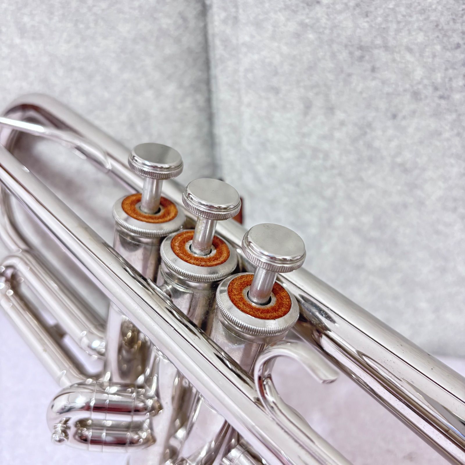 □ トランペット YTR-136 管楽器 ヤマハ YAMAHA - メルカリ