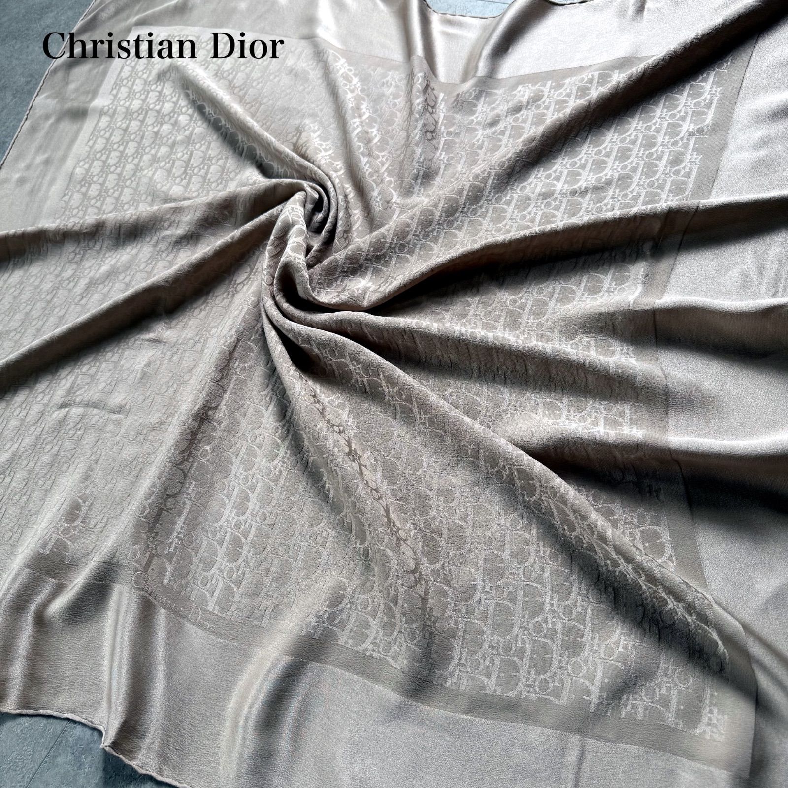 希少 Christian Dior クリスチャンディオール トロッター シルクスカーフ 大判 ベージュ スクエア
