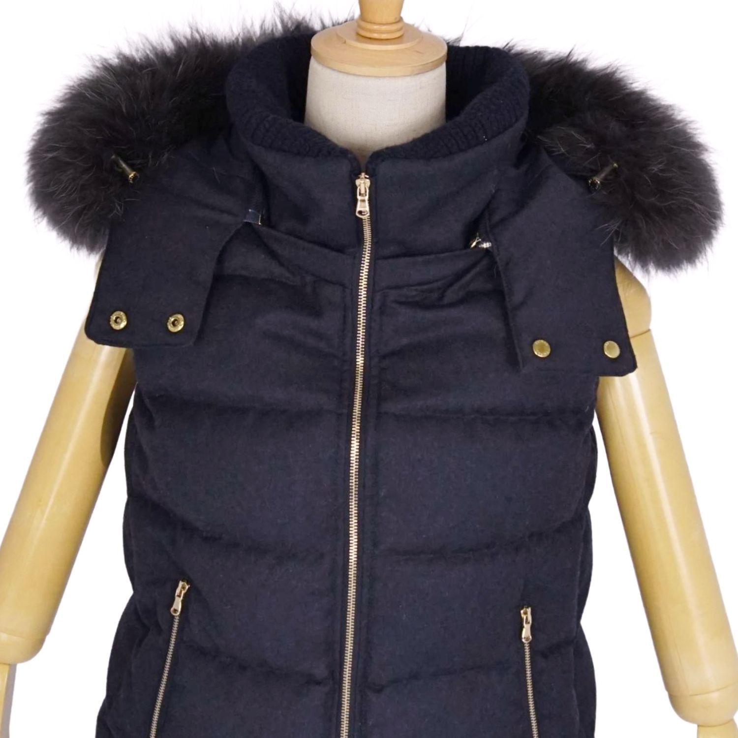 [週末限定][極美品] TATRAS LUSELAタトラス　ルセラ ダウンベスト TATRAS（タトラス） ダウンベスト LUSERA Down Vest ルセラ LTA18A4572