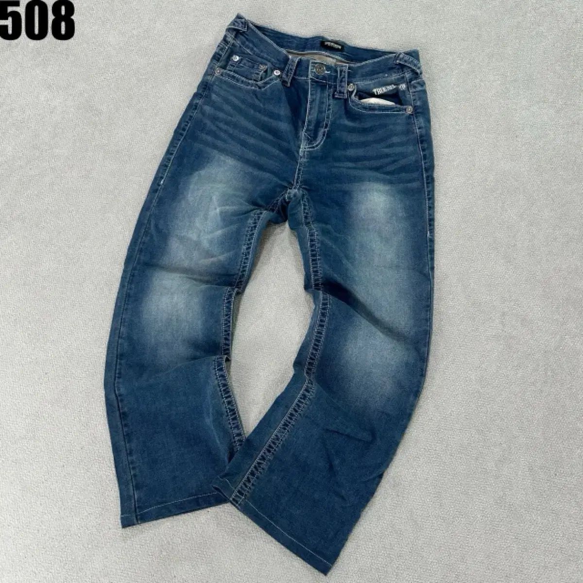 True Religion ブーツカットデニム 28