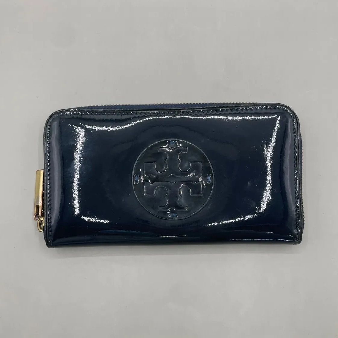美品 TORY BURCH トリーバーチ 長財布 ラウンドファスナー ビッグロゴ 