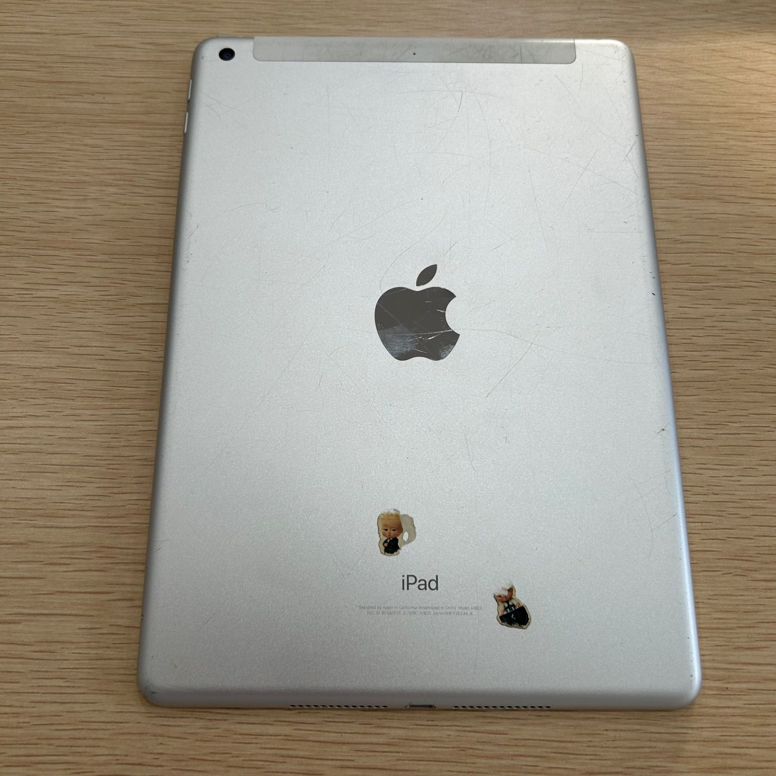 ジャンクiPad (第5世代) A1823 Wi-Fi+Cellular - メルカリ