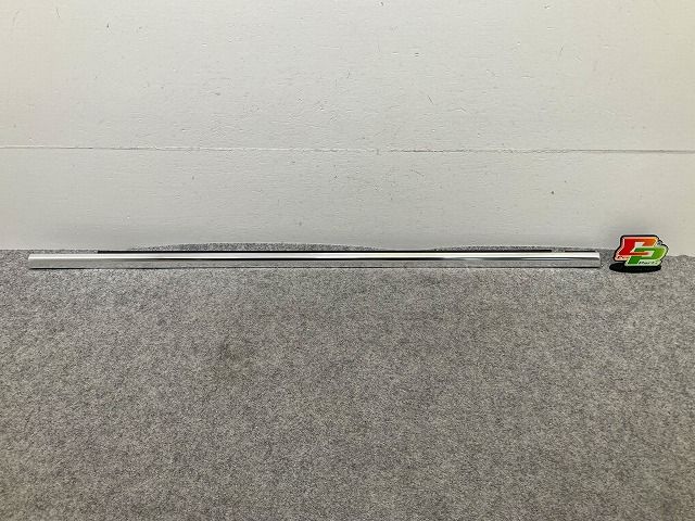 新品!トゥーラン 1T系 2004~ 純正 右 リア ドア ベルトモールアウター メッキ フォルクスワーゲン(148815)