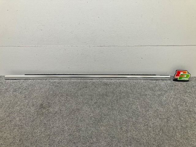 新品!トゥーラン 1T系 2004~ 純正 右 リア ドア ベルトモールアウター メッキ フォルクスワーゲン(148813)